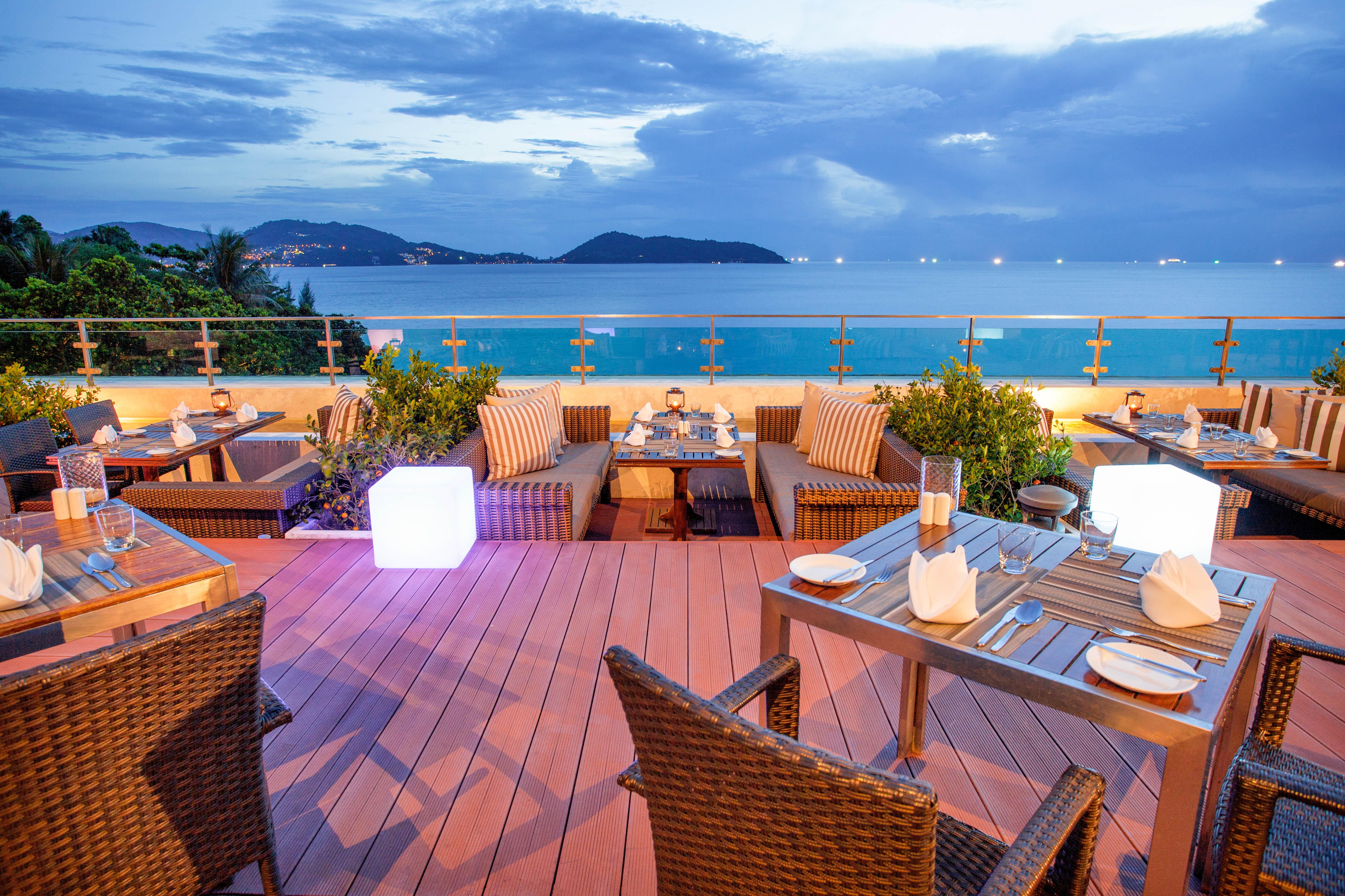 Zenmaya Oceanfront Phuket, Trademark Collection By Wyndham Patong Екстер'єр фото Rooftop bar at the Royal Paradise Hotel & Spa