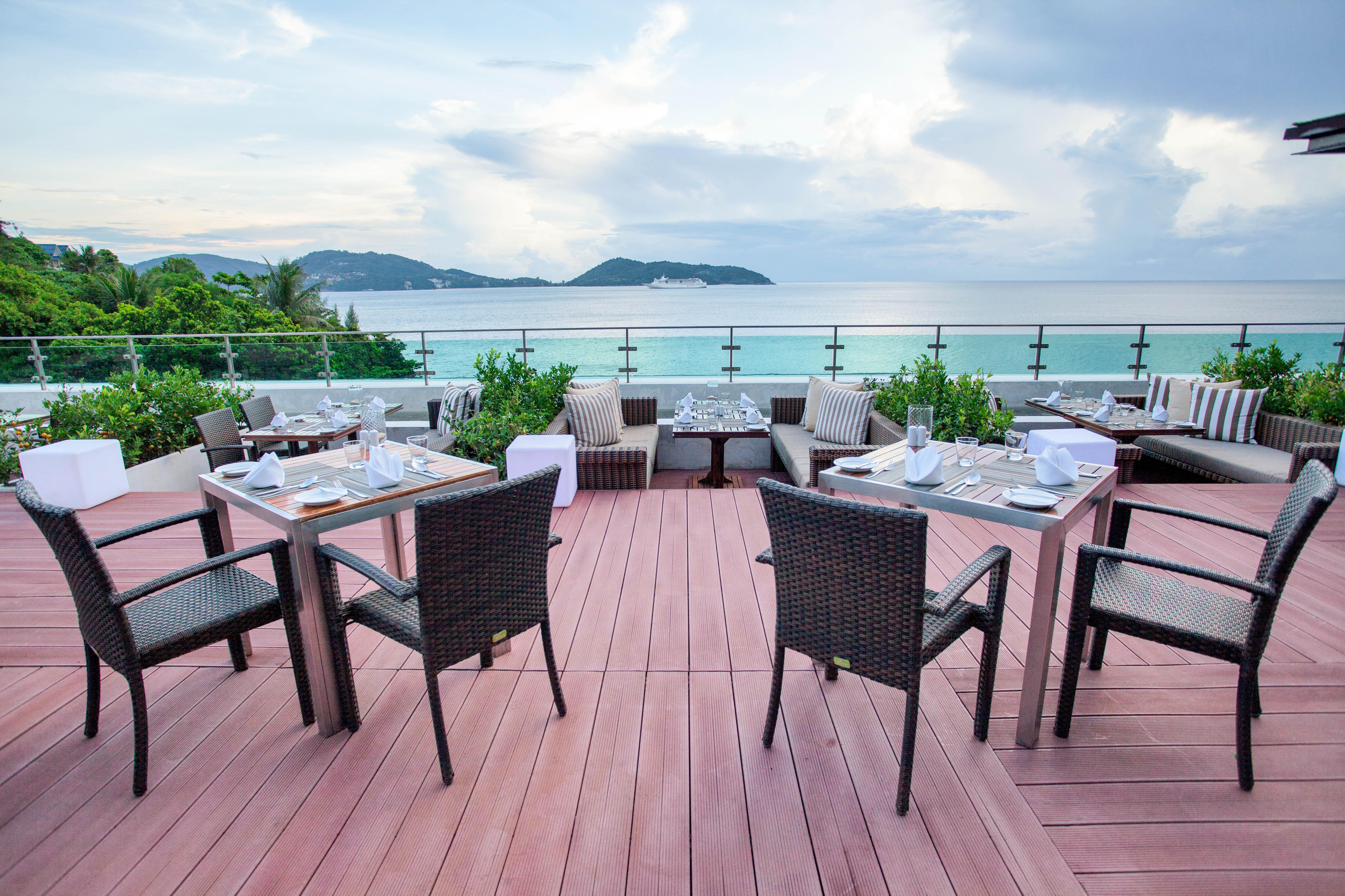 Zenmaya Oceanfront Phuket, Trademark Collection By Wyndham Patong Екстер'єр фото The Deck