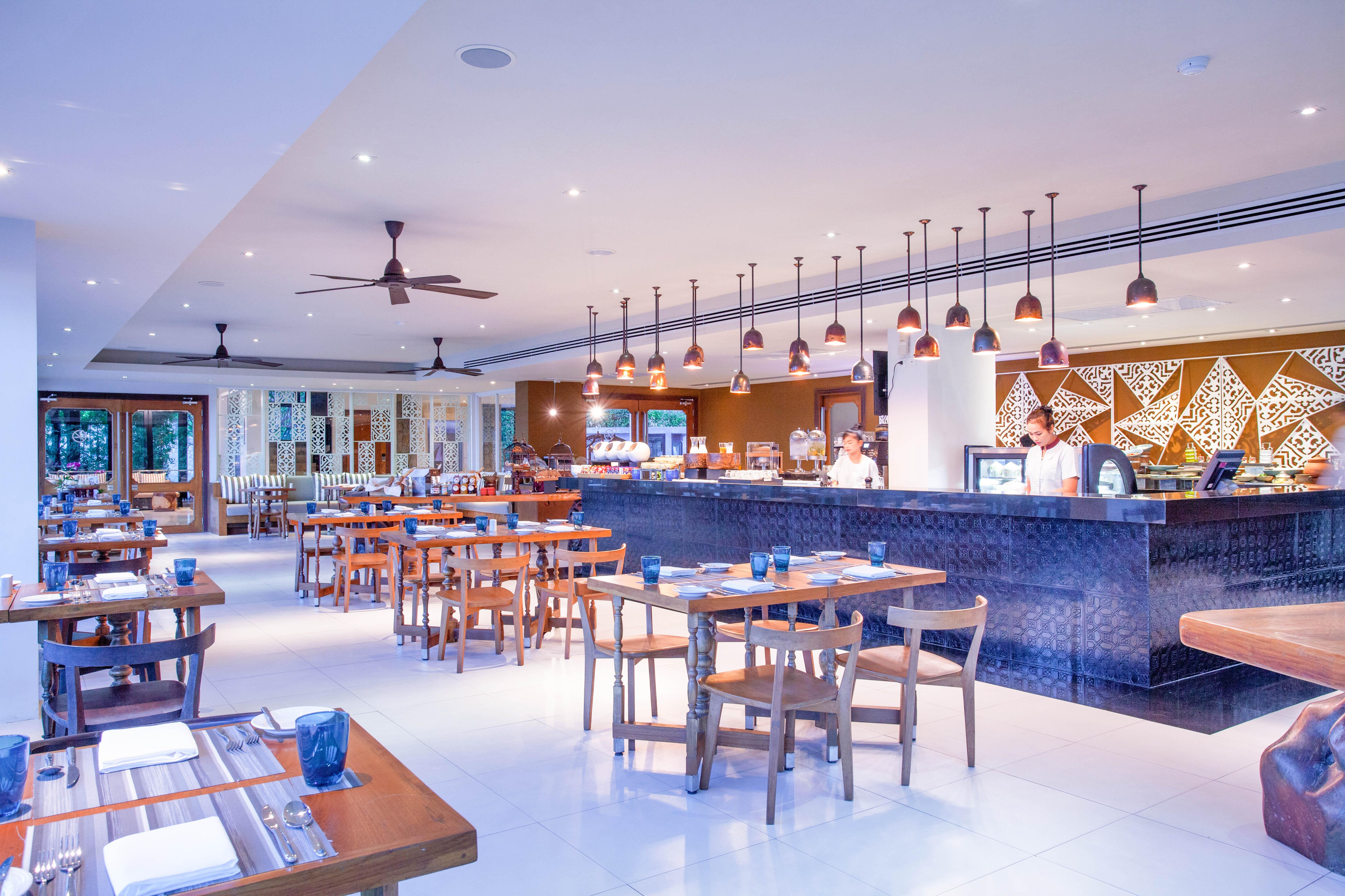 Zenmaya Oceanfront Phuket, Trademark Collection By Wyndham Patong Екстер'єр фото The Beach Club