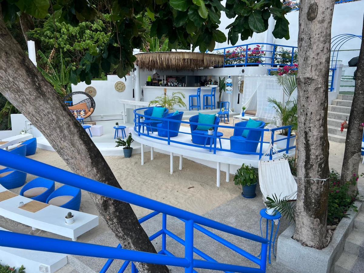 Zenmaya Oceanfront Phuket, Trademark Collection By Wyndham Patong Екстер'єр фото The Blue Bar